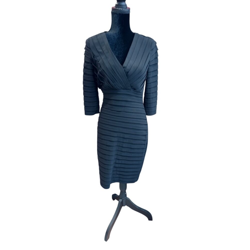 Adrianna Papell Black Pleated Bandage Sheath Dress Size 2 Knee Length V Neck